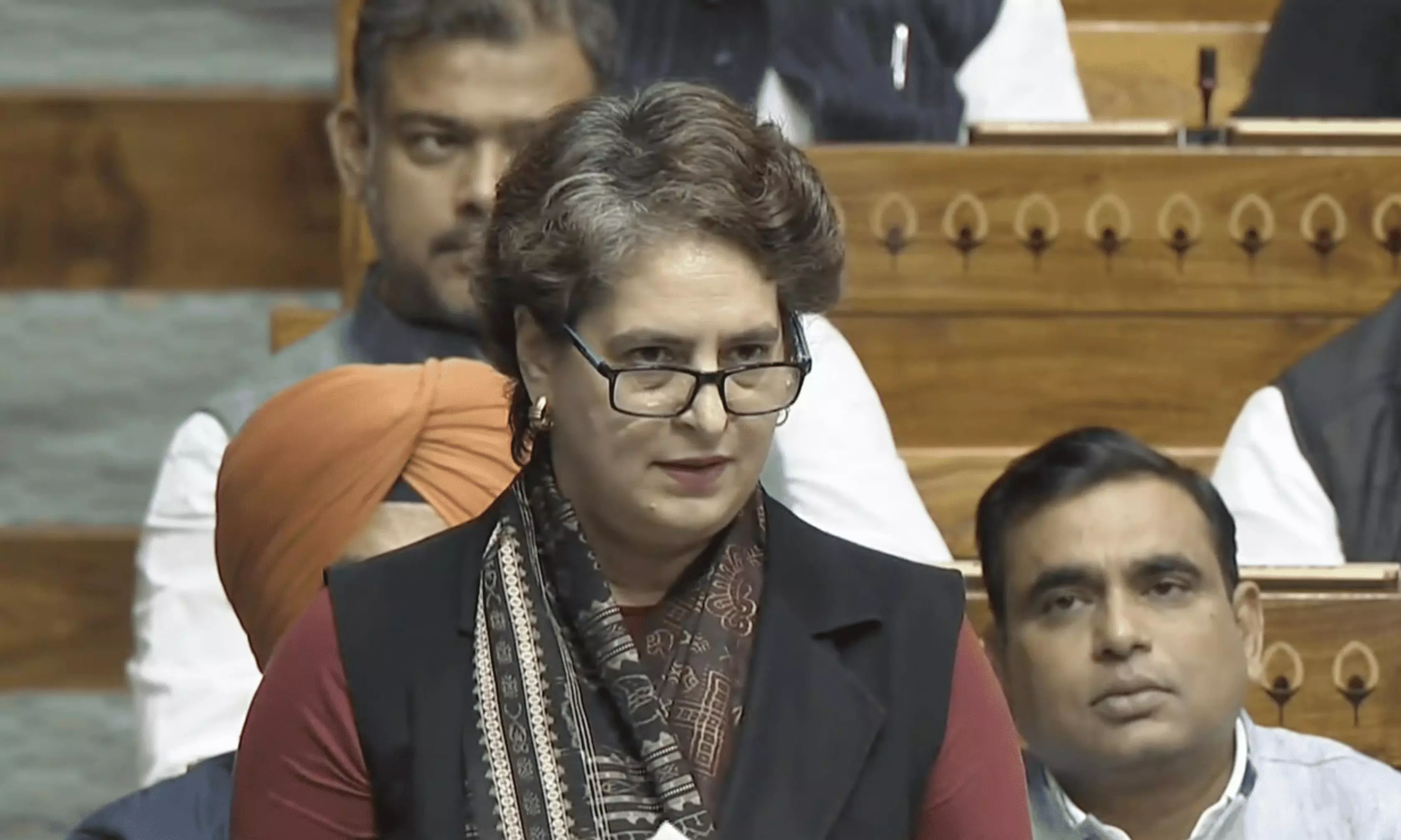 ప్రియాంకా గాంధీ: నెహ్రూ మీద విమర్శలకు కఠిన ప్రతిస్పందన